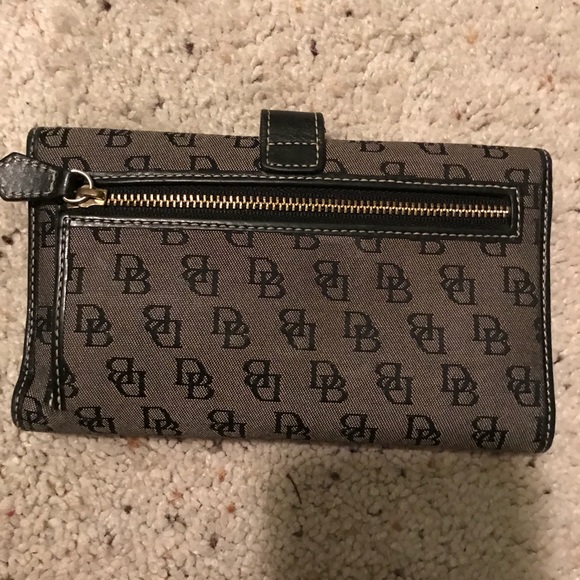 Wallet - Picture 2 of 2